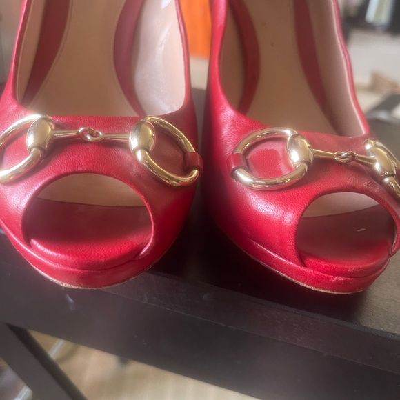 Classic Gucci red pump - Picture 5 of 5